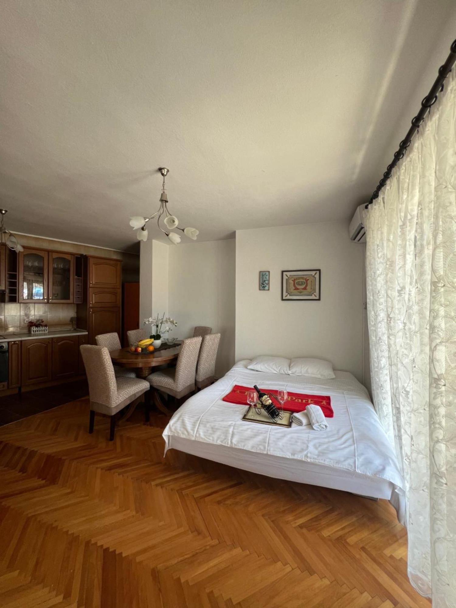 City Heart Apartments Улцинь Екстер'єр фото
