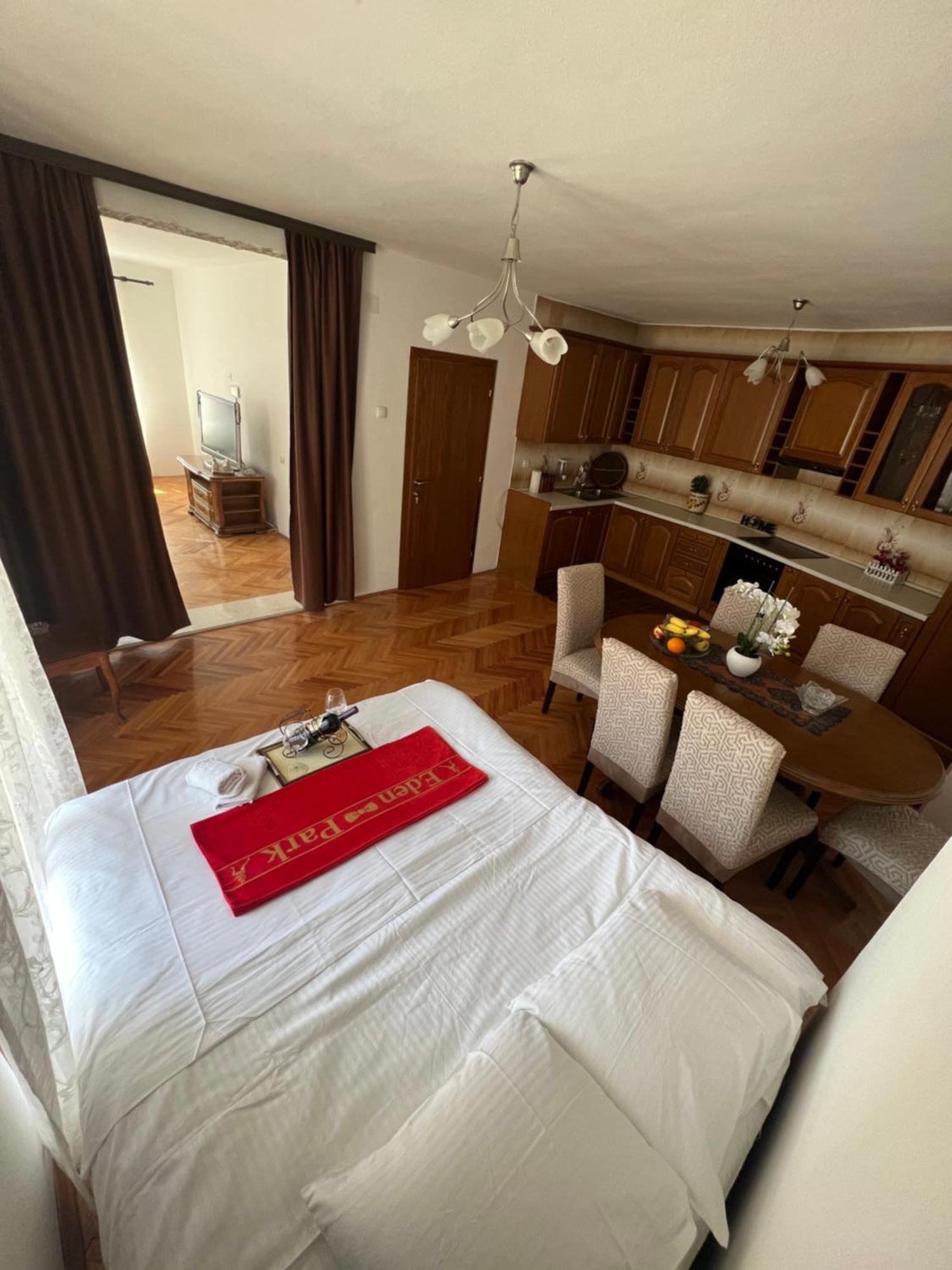 City Heart Apartments Улцинь Екстер'єр фото