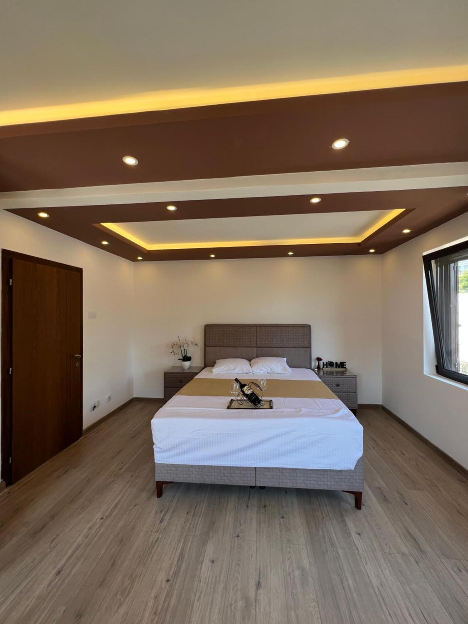 City Heart Apartments Улцинь Екстер'єр фото