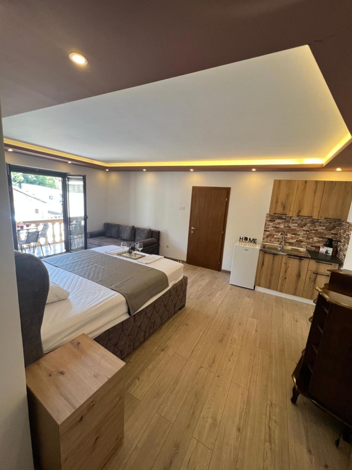 City Heart Apartments Улцинь Екстер'єр фото