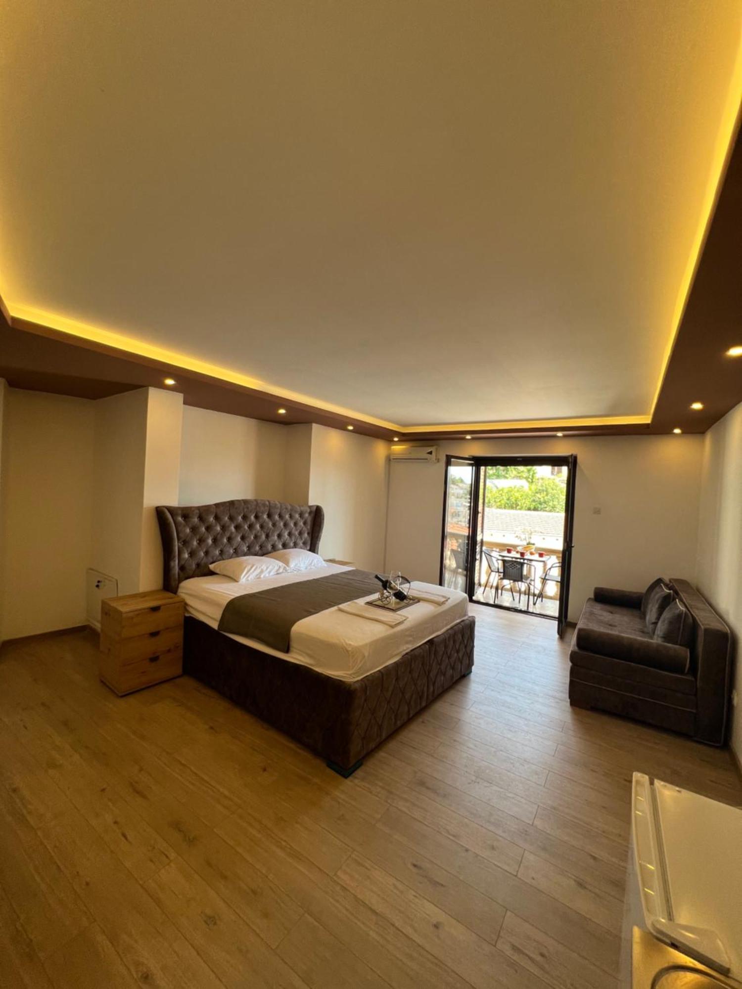 City Heart Apartments Улцинь Екстер'єр фото