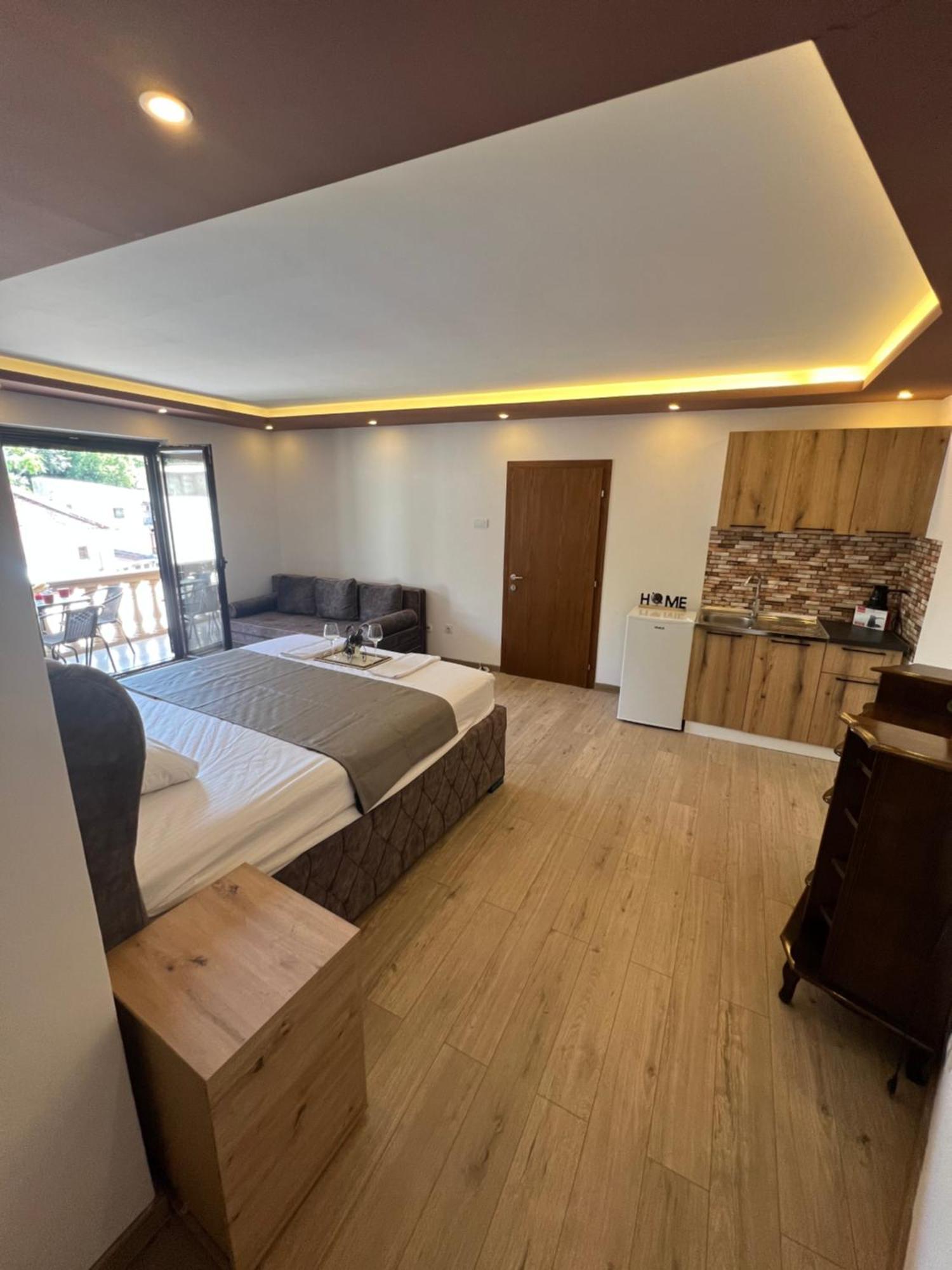 City Heart Apartments Улцинь Екстер'єр фото